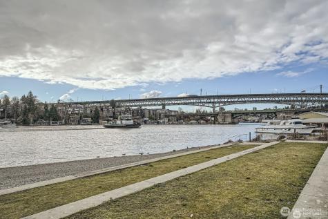 2309 N Northlake Way Seattle WA 98103