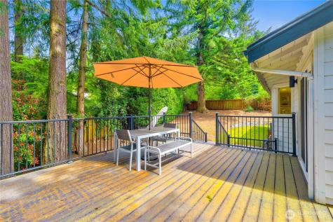 21810 NE 16th Street Sammamish WA 98074