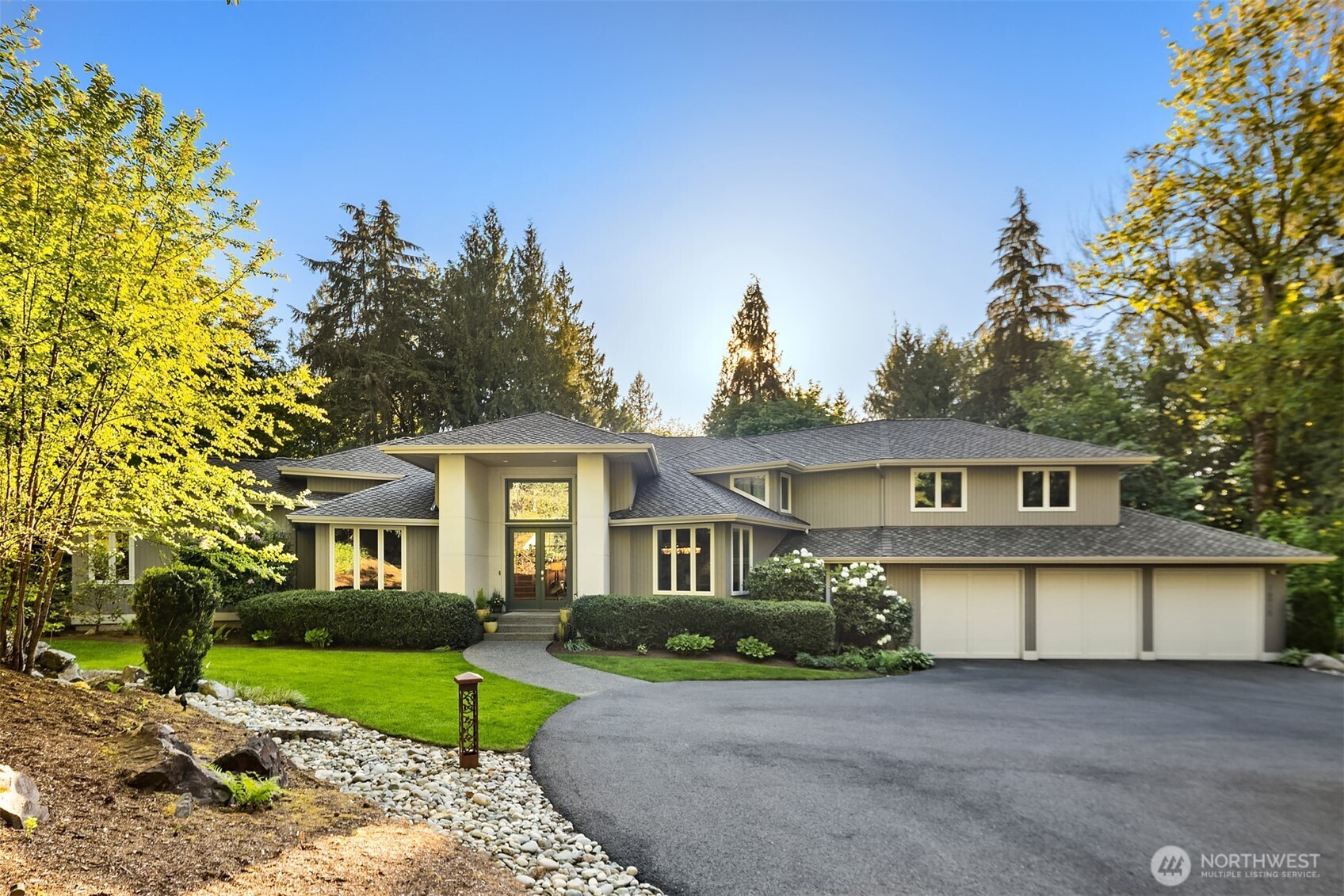 16915 226th Avenue NE Woodinville WA 98077