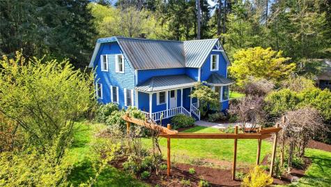 10472 NE Sunrise Bluff Lane Bainbridge Island WA 98110