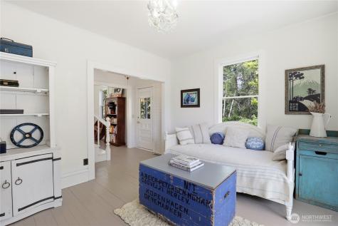 10472 NE Sunrise Bluff Lane Bainbridge Island WA 98110