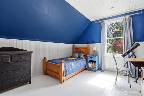 10472 NE Sunrise Bluff Lane Bainbridge Island WA 98110