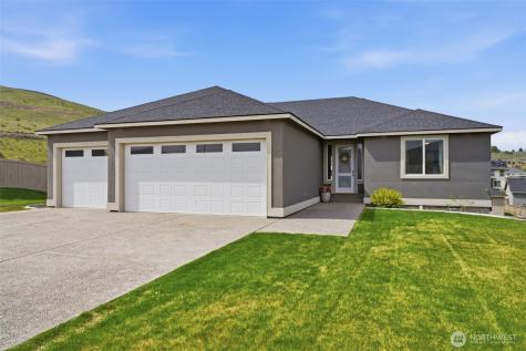 1075 Klamath Court Richland WA 99352