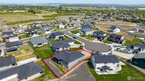 1075 Klamath Court Richland WA 99352
