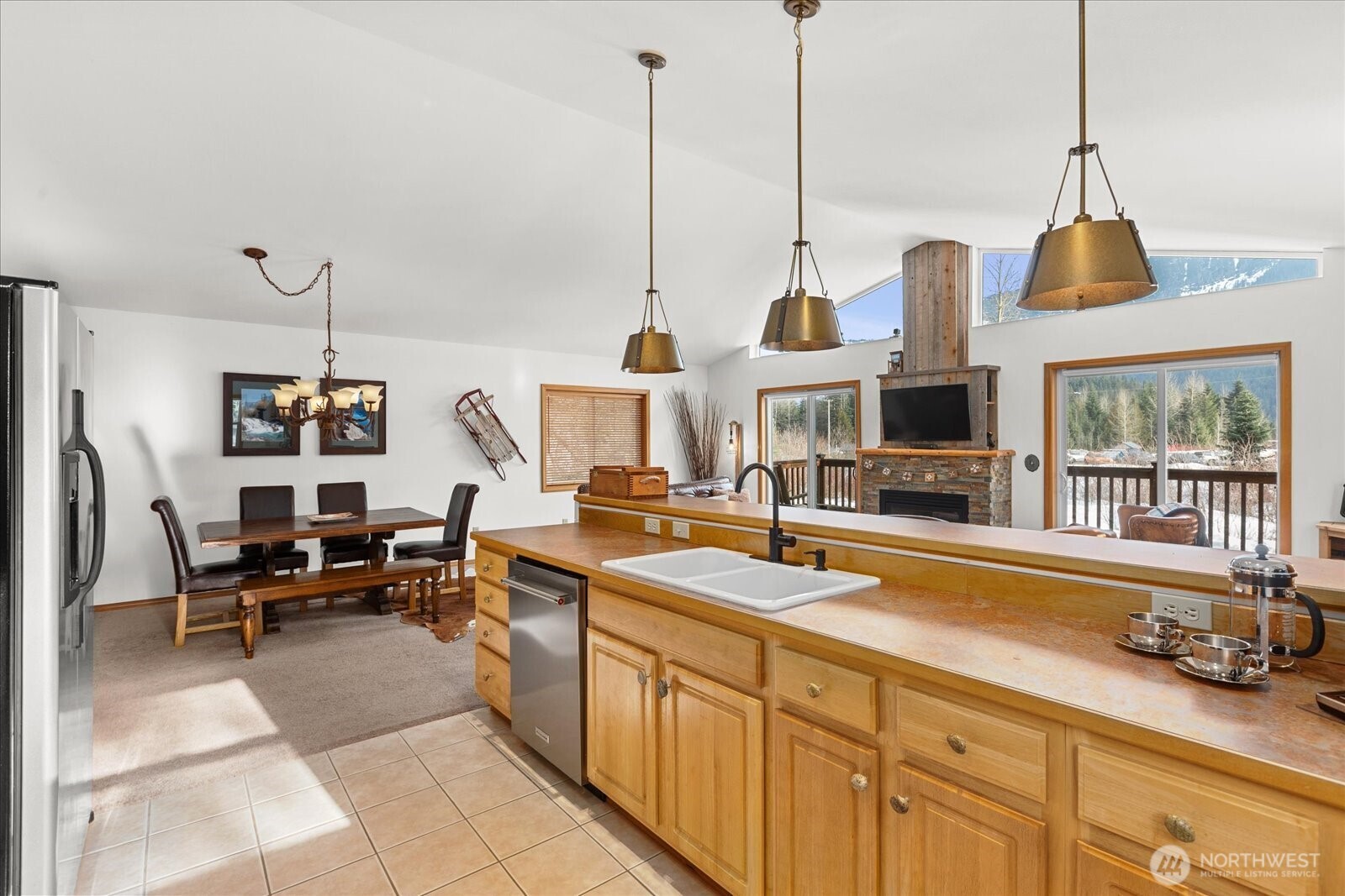 661 E Hyak Drive Snoqualmie Pass WA 98068