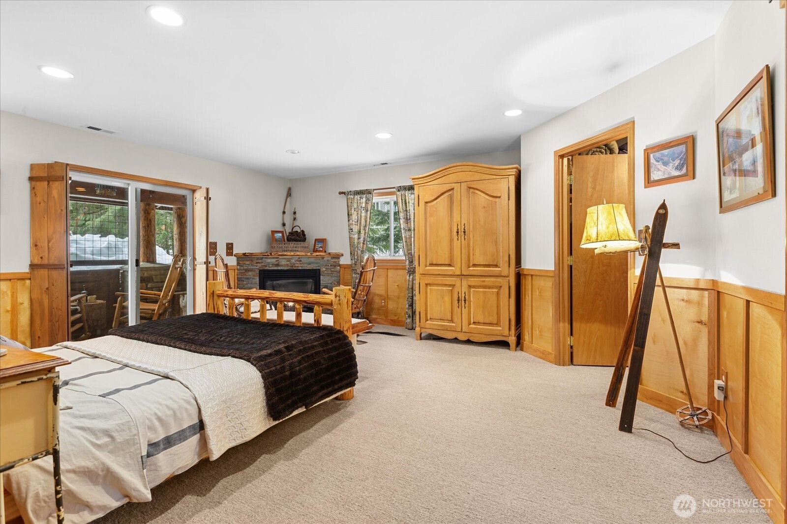 661 E Hyak Drive Snoqualmie Pass WA 98068