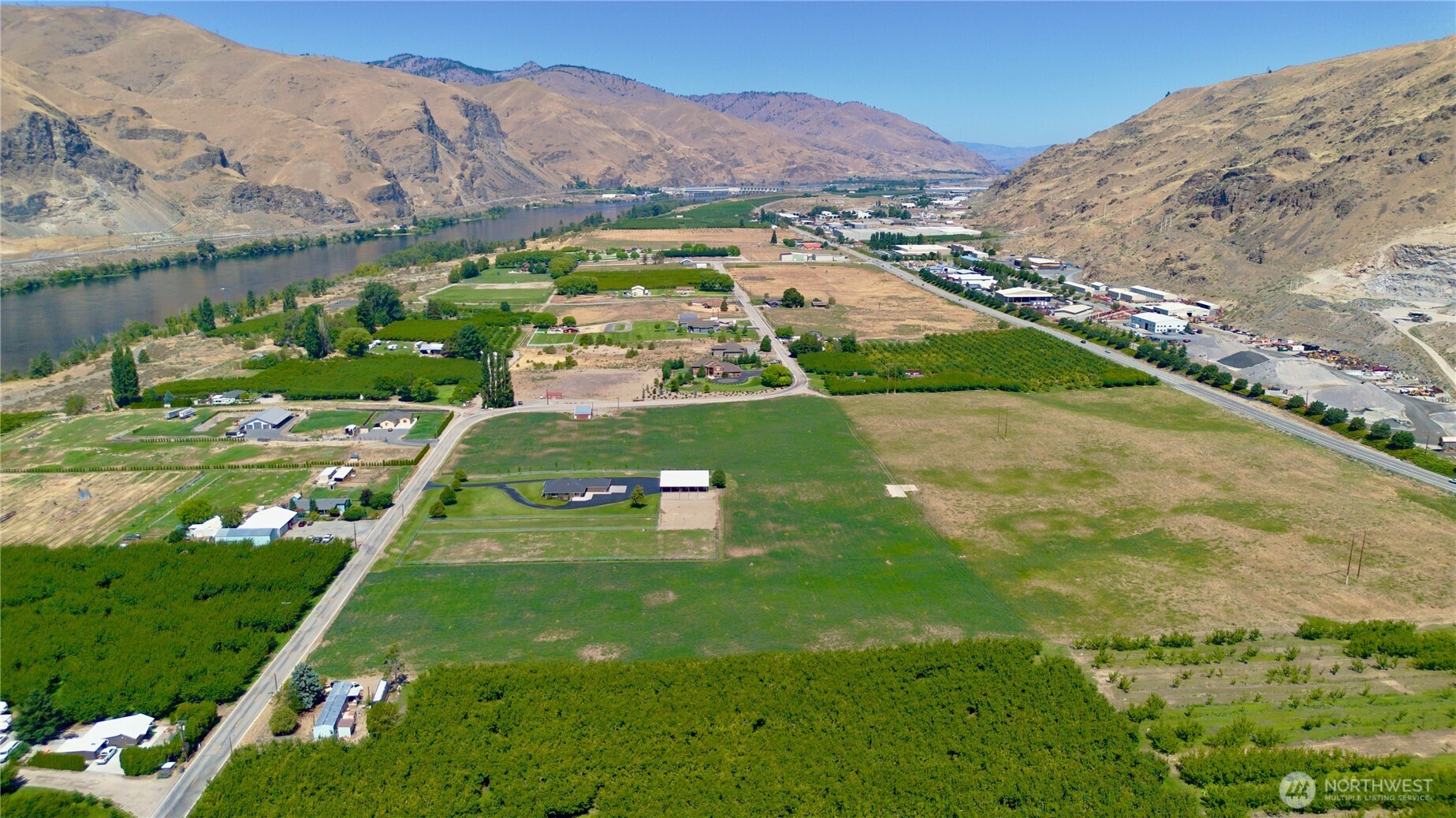 4477 NW Cascade Avenue East Wenatchee WA 98802