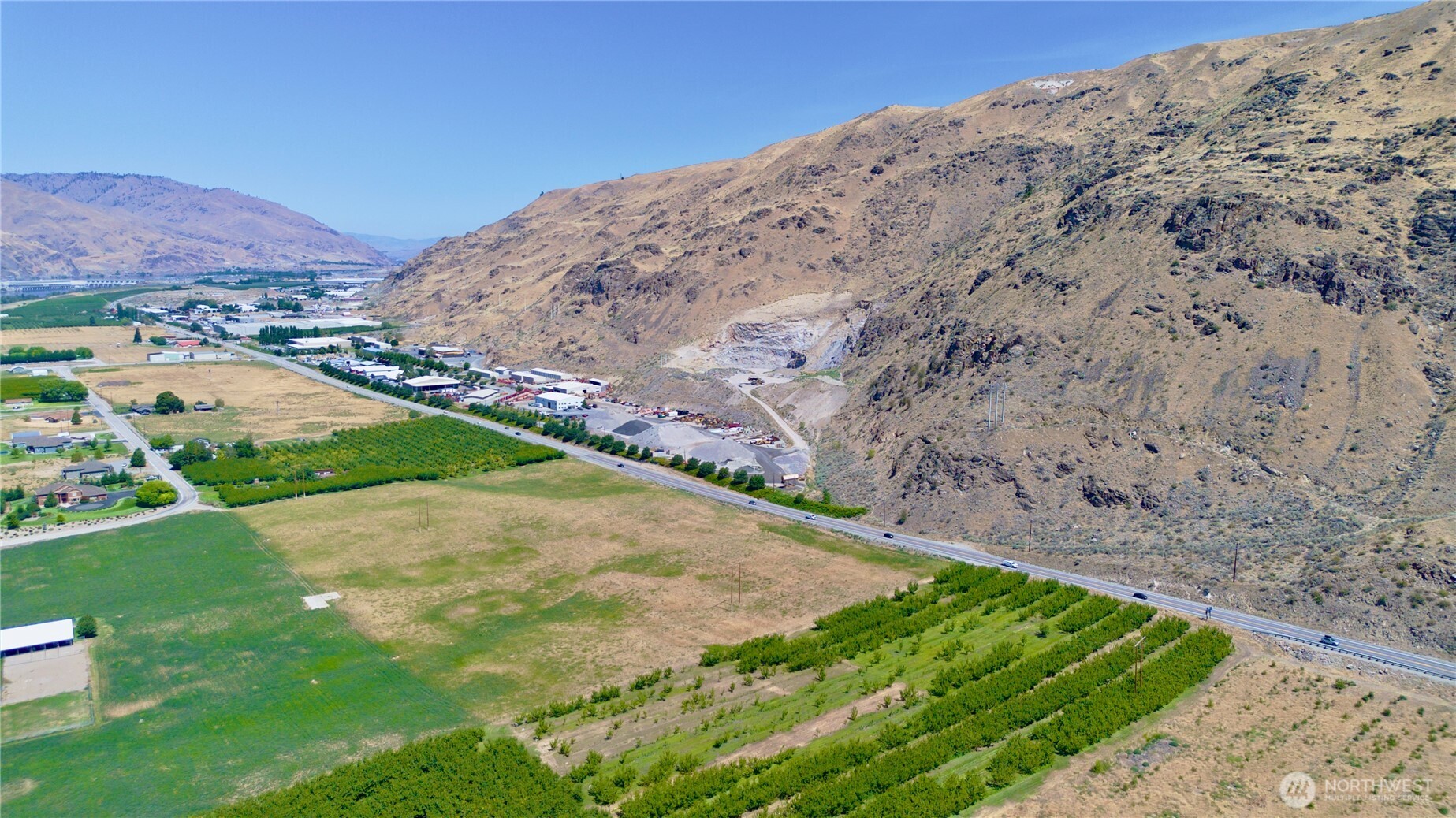 4477 NW Cascade Avenue East Wenatchee WA 98802