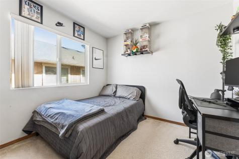 29854 30th Avenue S Federal Way WA 98003