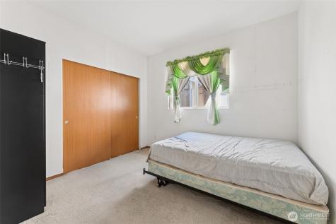 29854 30th Avenue S Federal Way WA 98003