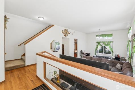 29854 30th Avenue S Federal Way WA 98003