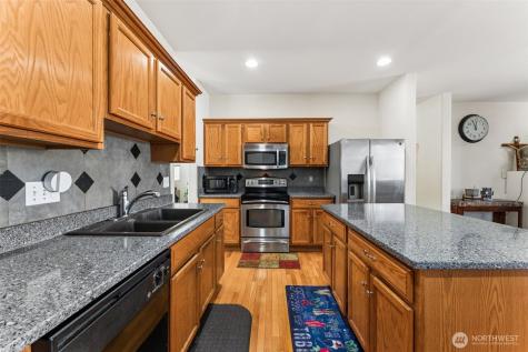 29854 30th Avenue S Federal Way WA 98003