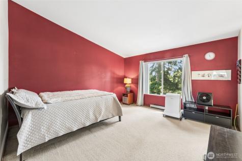 29854 30th Avenue S Federal Way WA 98003