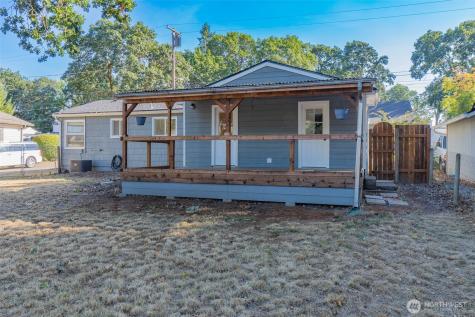 1492 SW Kelly Avenue Chehalis WA 98532