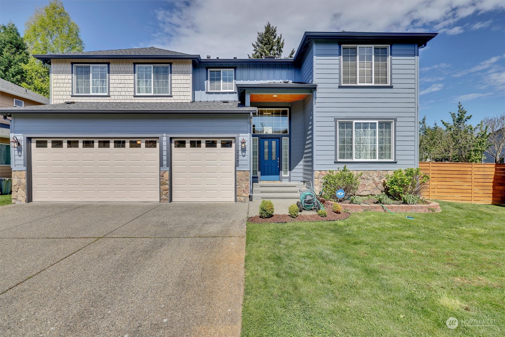 5024 Ne 8th Place Renton WA 98059