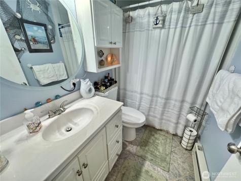 333 Canal Drive NE Ocean Shores WA 98569
