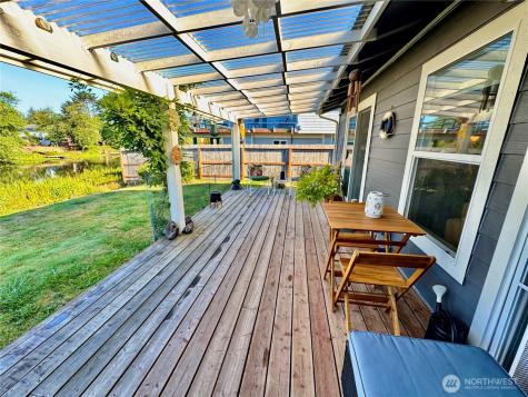 333 Canal Drive NE Ocean Shores WA 98569