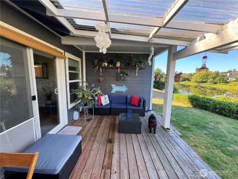 333 Canal Drive NE Ocean Shores WA 98569