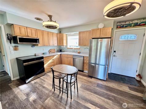 333 Canal Drive NE Ocean Shores WA 98569