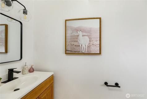 346 Wyatt Way NE Bainbridge Island WA 98110