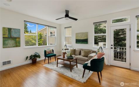 346 Wyatt Way NE Bainbridge Island WA 98110