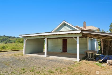 2001 Heckard Road Raymond WA 98577