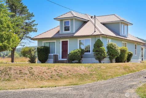 2001 Heckard Road Raymond WA 98577
