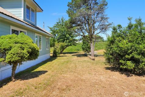 2001 Heckard Road Raymond WA 98577