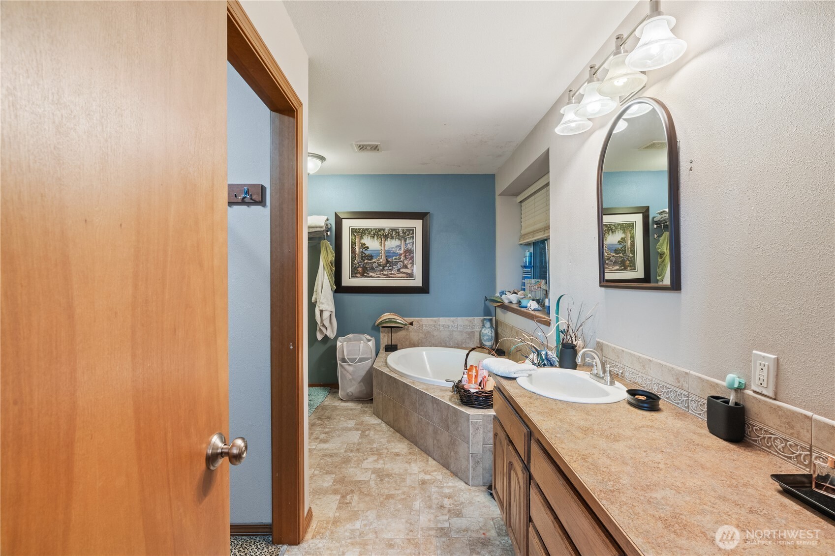 1405 Grays Pointe Lane Aberdeen WA 98520