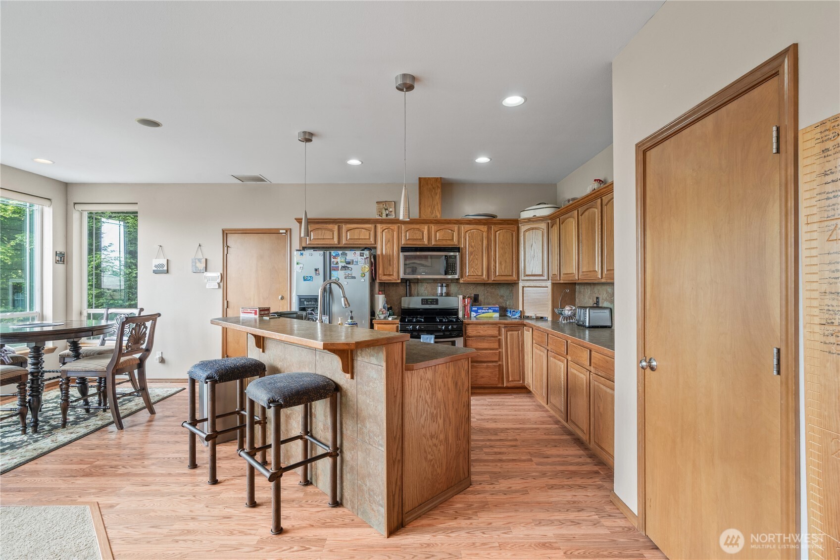 1405 Grays Pointe Lane Aberdeen WA 98520
