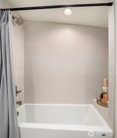 12002 20th Avenue NE Seattle WA 98125