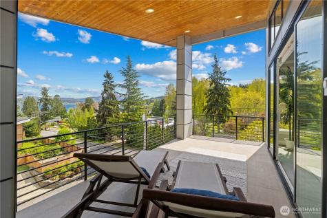 16908 SE 34th Street Bellevue WA 98008