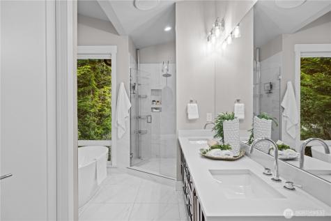 16908 SE 34th Street Bellevue WA 98008