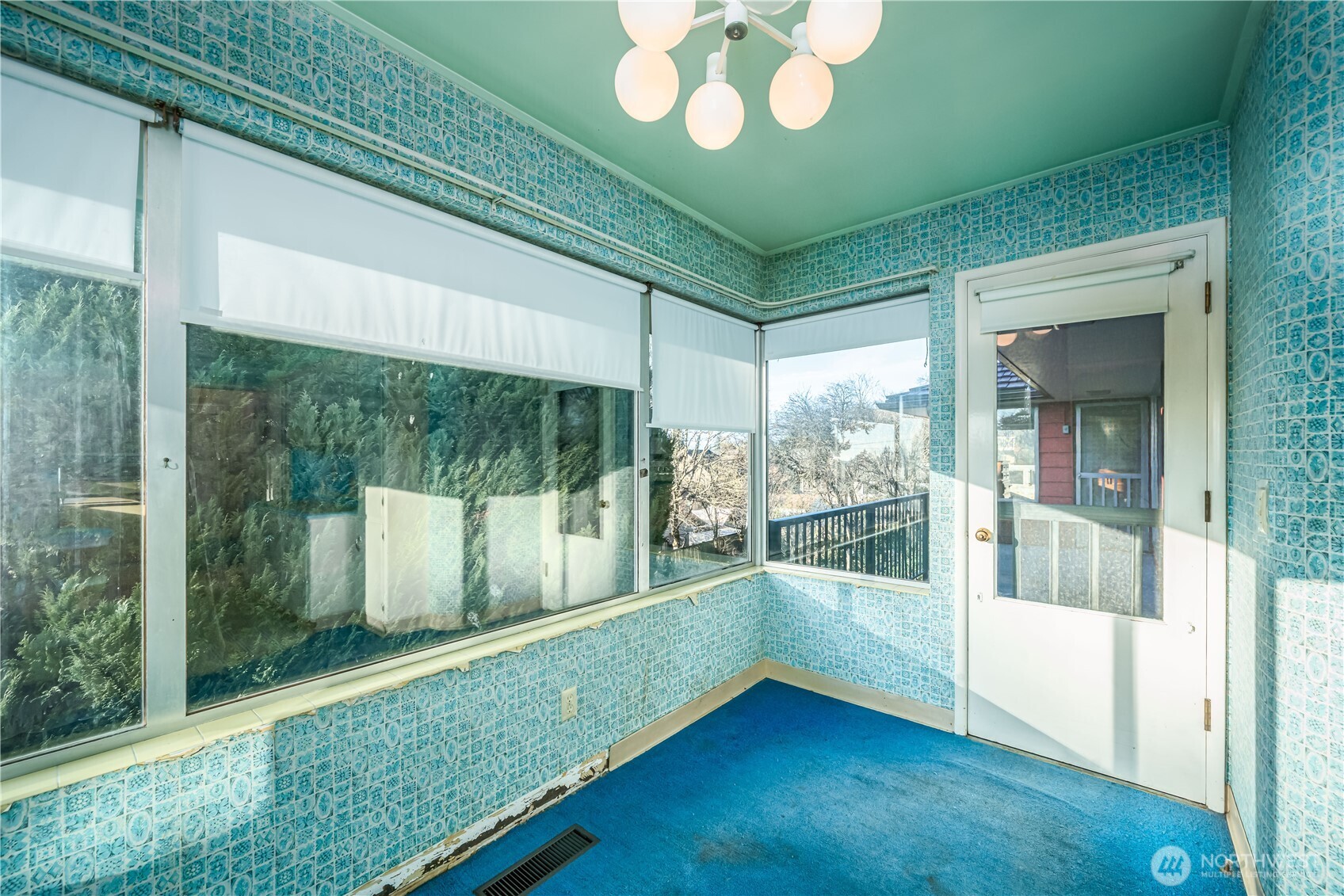 12009 Palatine Avenue N Seattle WA 98133