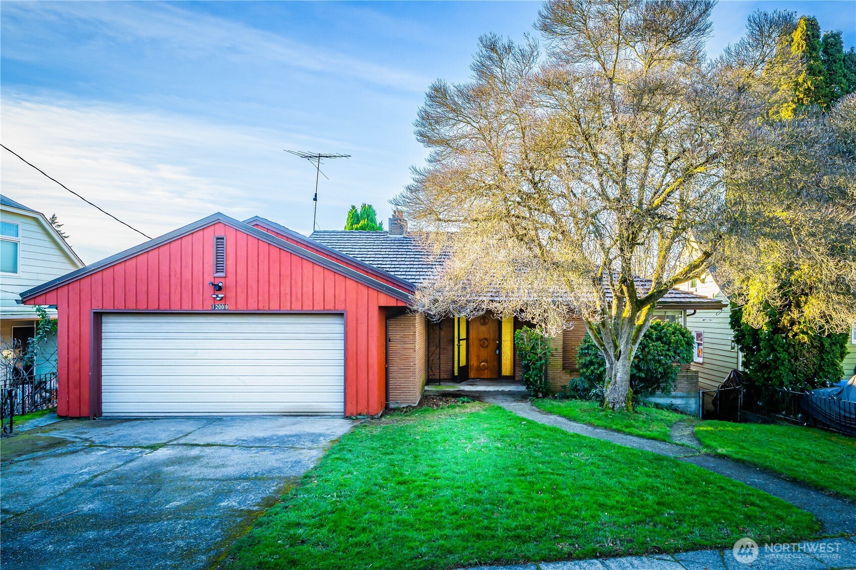 12009 Palatine Avenue N Seattle WA 98133