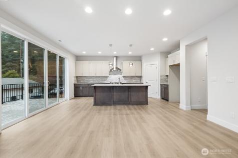 18011 SE 250th Place Covington WA 98042