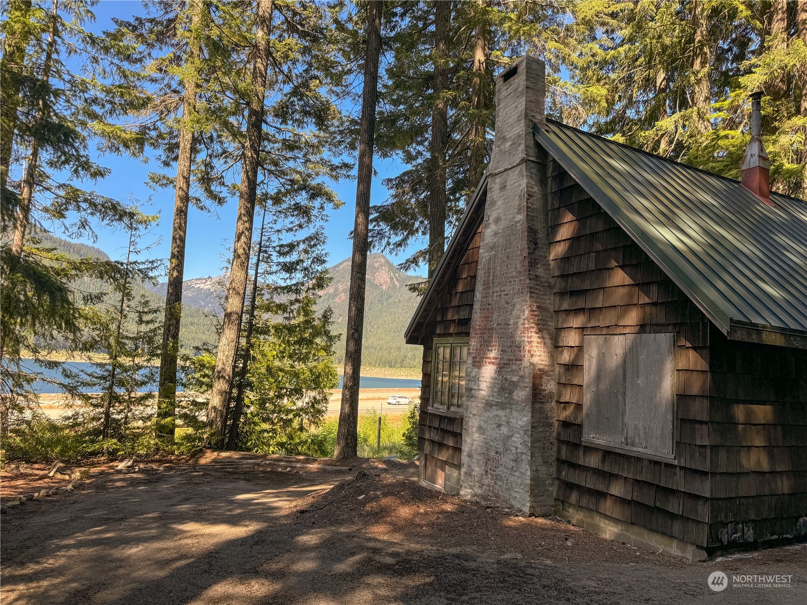 4061 Fs Road 4832 Snoqualmie Pass WA 98068