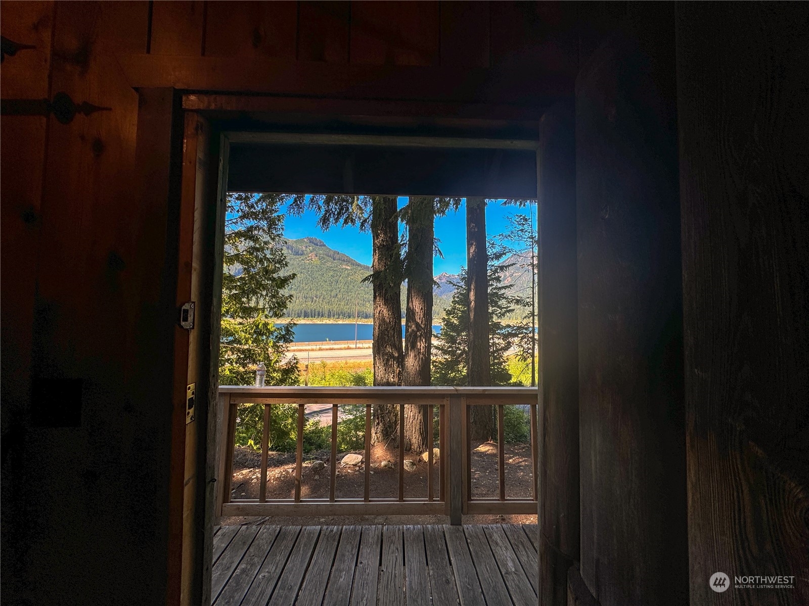 4061 Fs Road 4832 Snoqualmie Pass WA 98068