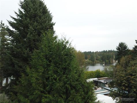 4646 SE Greenshores Port Orchard WA 98367