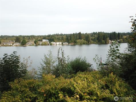 4646 SE Greenshores Port Orchard WA 98367