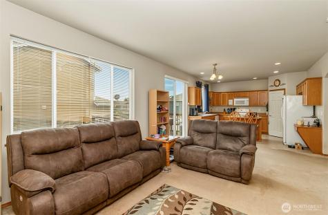 6822 38th Place NE Marysville WA 98270