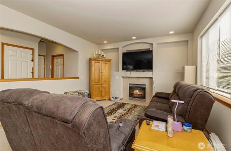 6822 38th Place NE Marysville WA 98270