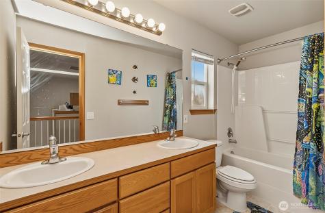 6822 38th Place NE Marysville WA 98270