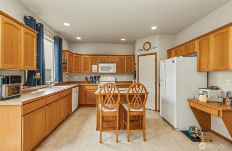 6822 38th Place NE Marysville WA 98270