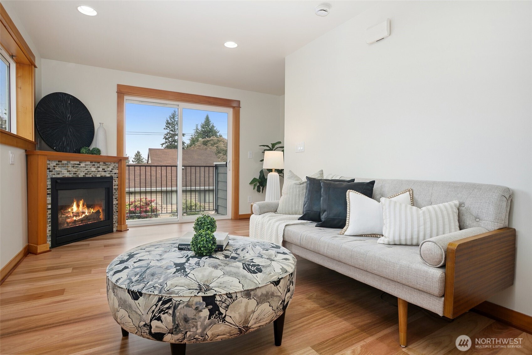 9243 35th Avenue SW Seattle WA 98126