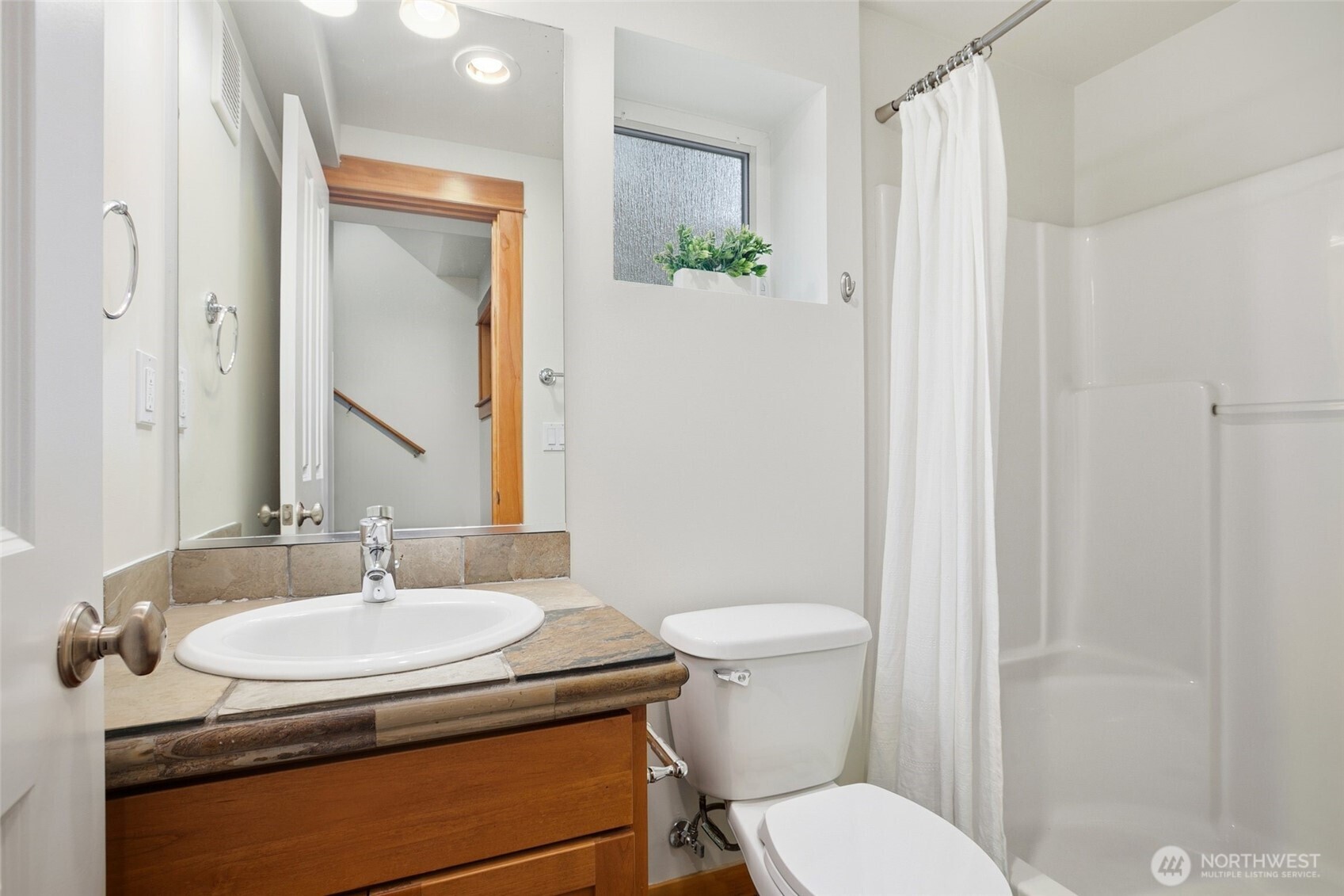 9243 35th Avenue SW Seattle WA 98126