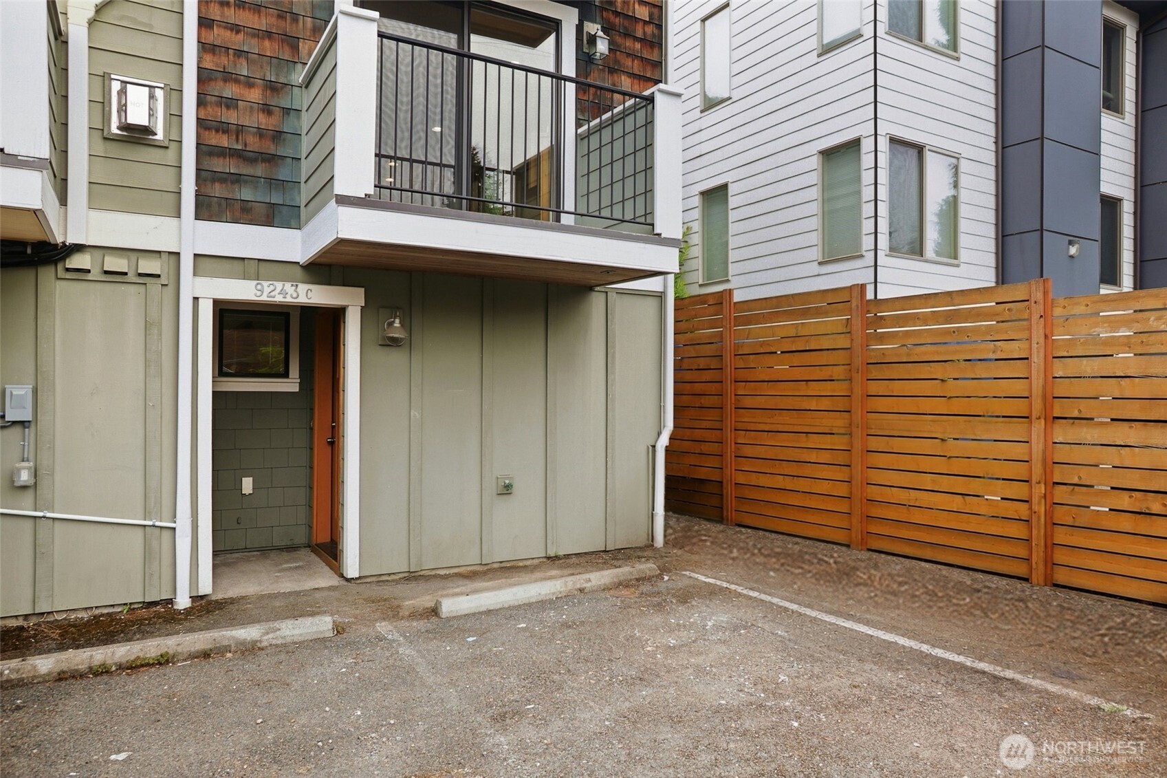 9243 35th Avenue SW Seattle WA 98126