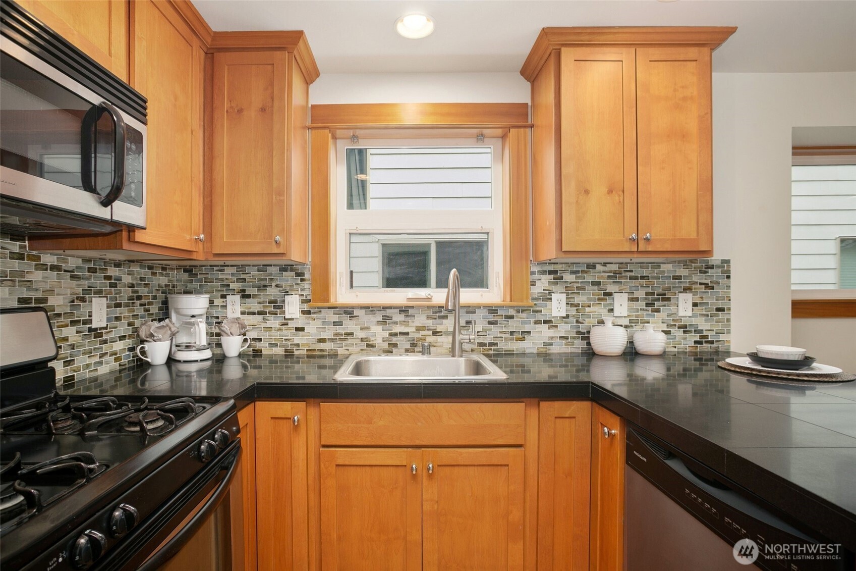 9243 35th Avenue SW Seattle WA 98126