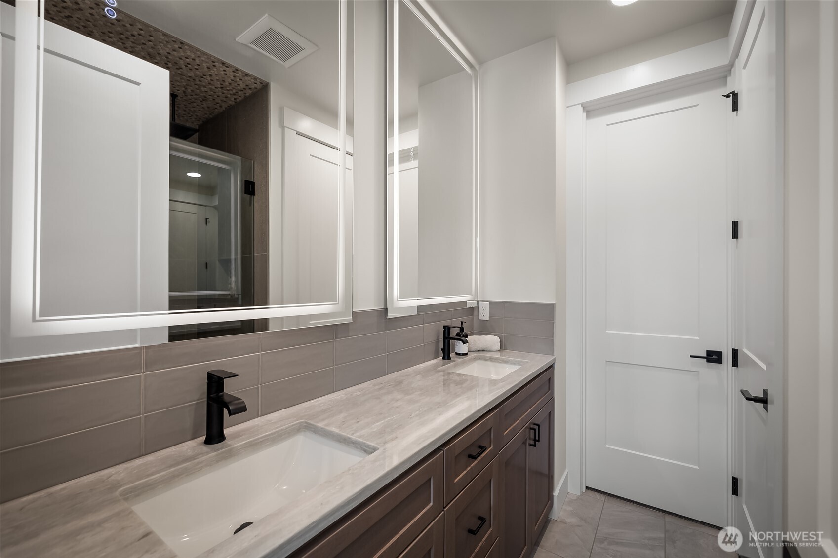 4804 W Tapps Drive E Lake Tapps WA 98391