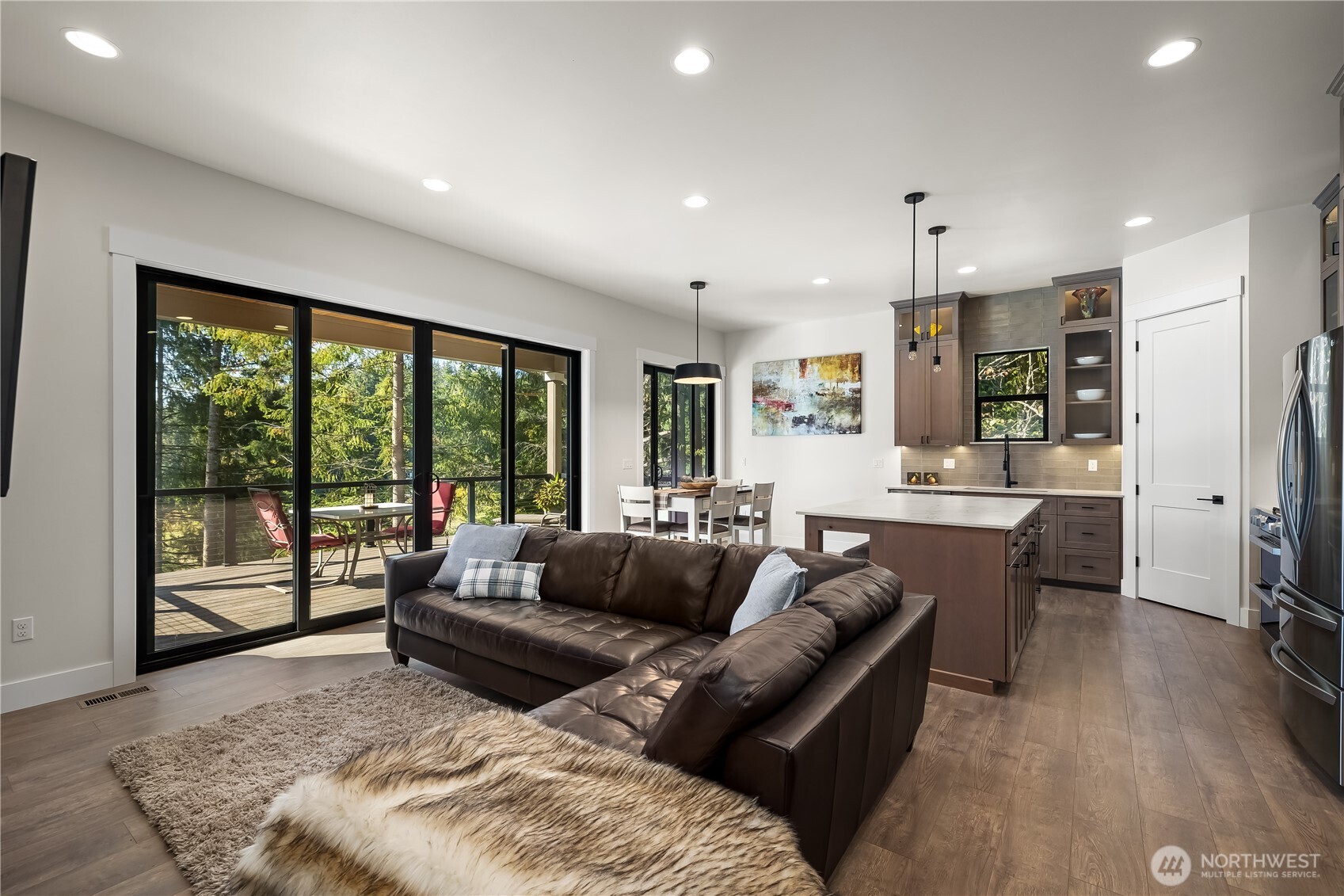 4804 W Tapps Drive E Lake Tapps WA 98391
